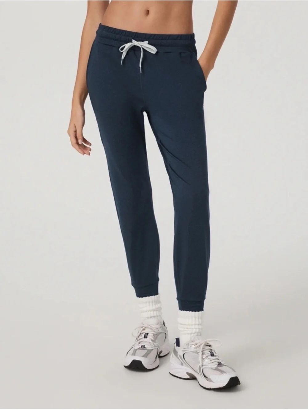Vuori Performance Joggers Women Size Small